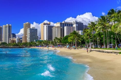 Le Hawaii tentano il rilancio: 6,3 milioni per il turismo