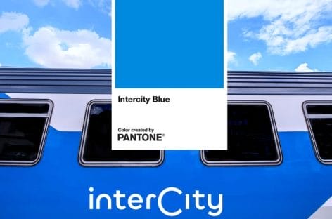 L’Intercity si colora di blue con il Pantone Color Institute