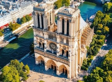 Parigi, Notre-Dame più cara. E riaprono le torri