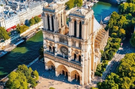 Parigi, Notre-Dame più cara. E riaprono le torri