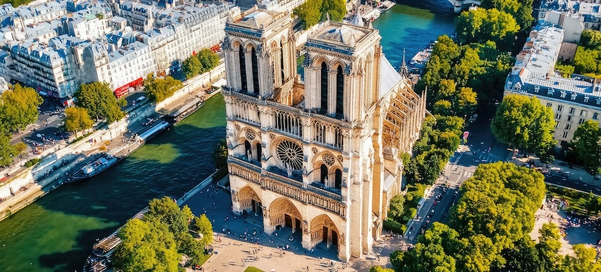 Parigi, Notre-Dame più cara. E riaprono le torri