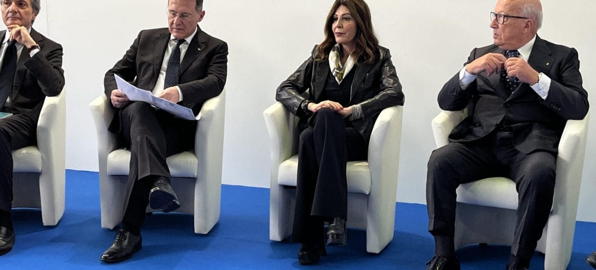 Santanchè, manifesto di Napoli: «Voglio un’Italia sexy»